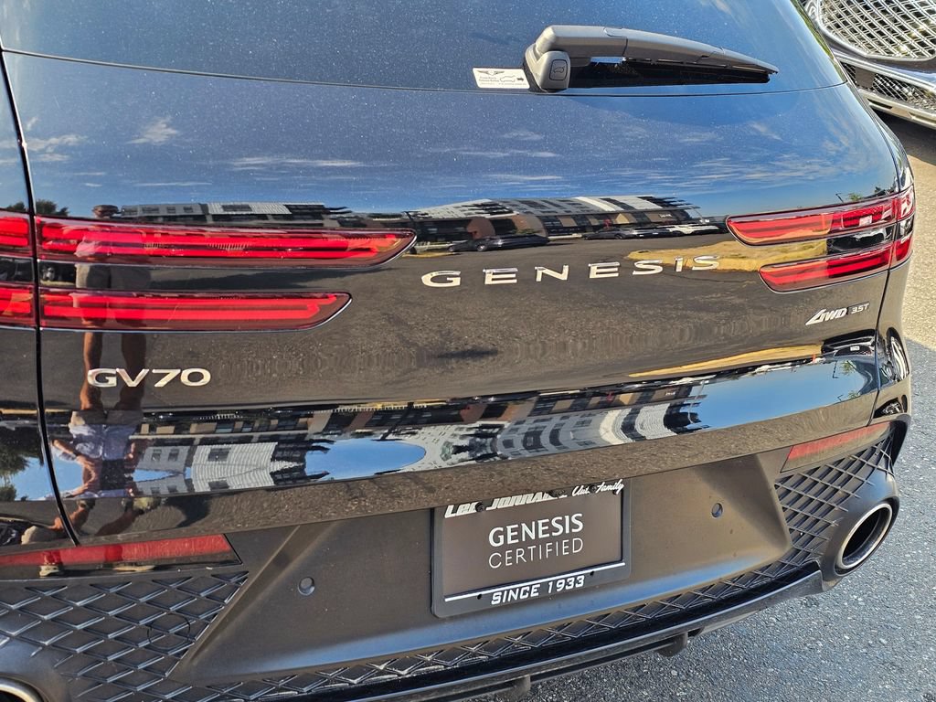 Certified 2025 Genesis GV70 3.5T Sport w/ Sport Advanced Package AWD/4WD image 25