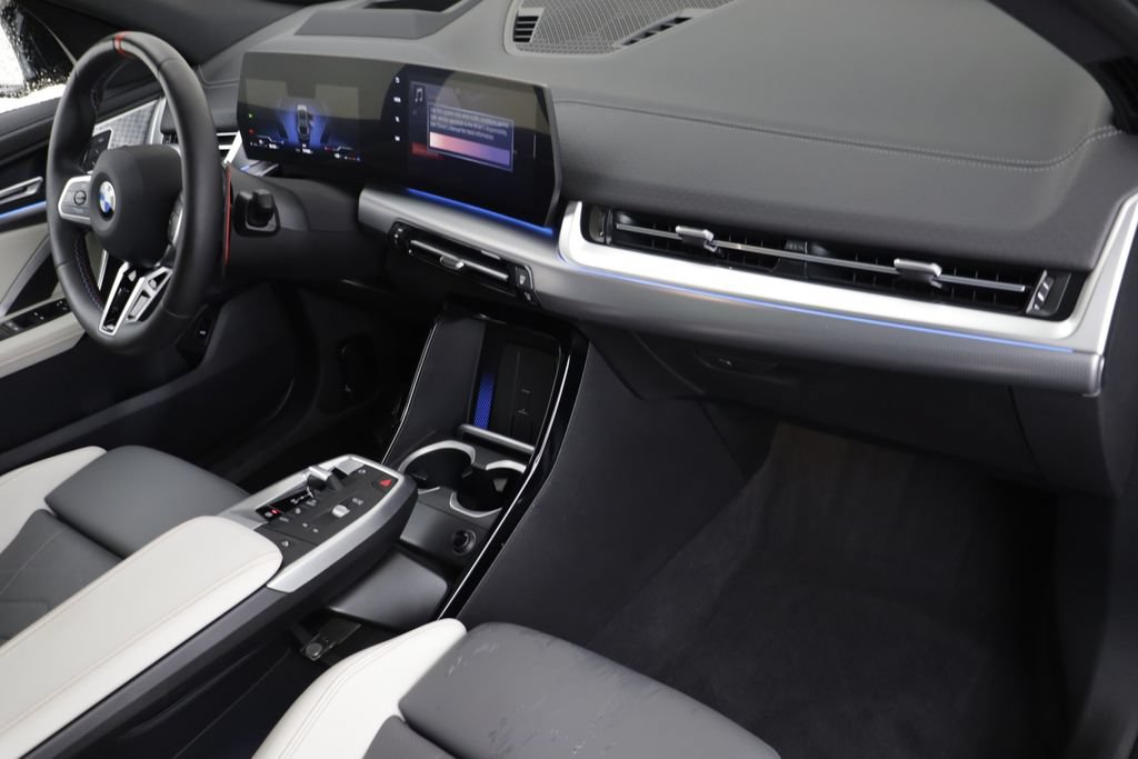 Certified 2025 BMW X2 M35i AWD/4WD image 18