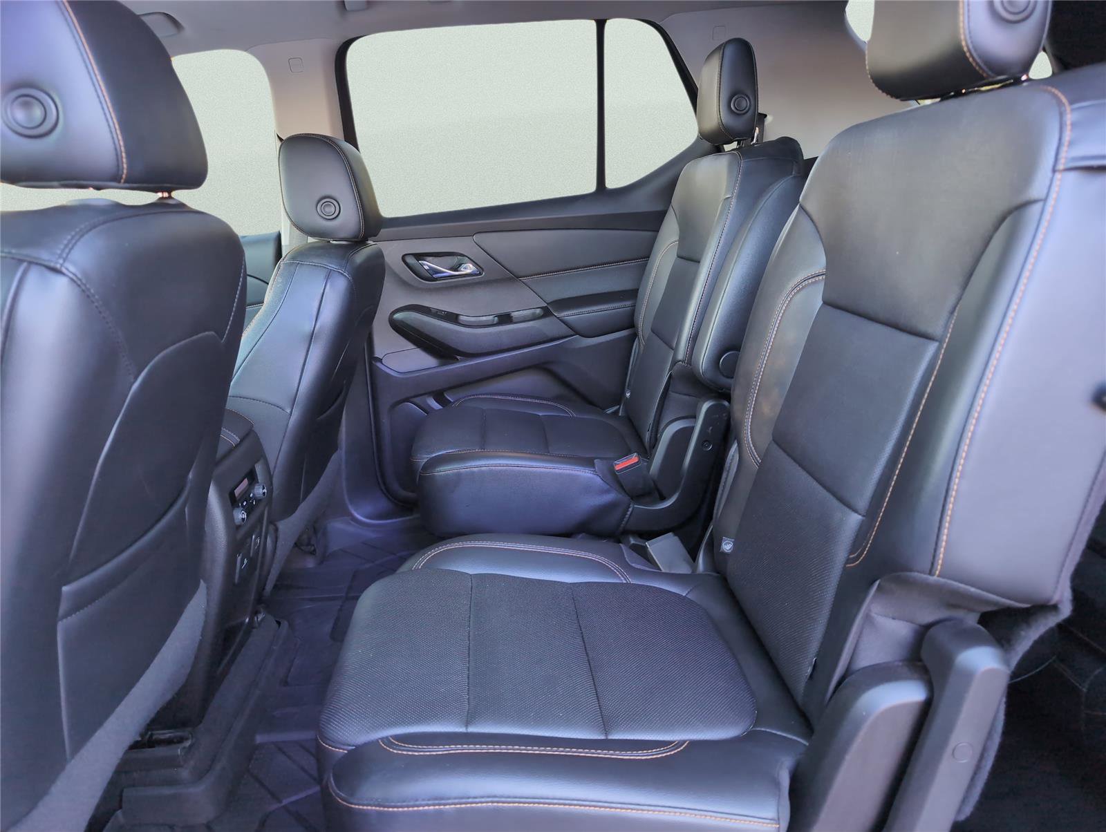 Used 2018 Chevrolet Traverse Premier w/ Redline Edition image 27