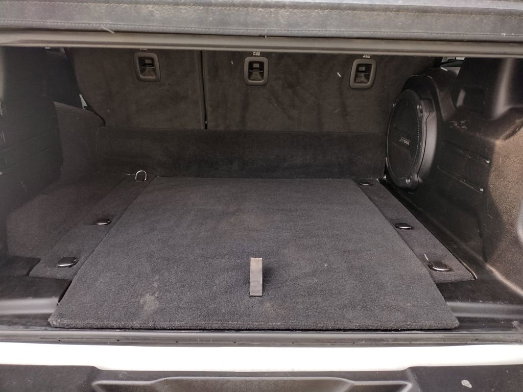 Used 2022 Jeep Wrangler Unlimited Sahara w/ Cold Weather Group image 10