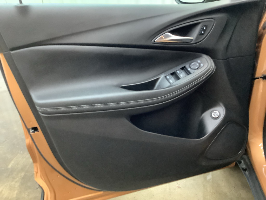Used 2025 Buick Encore GX Preferred w/ Comfort Package FWD image 12