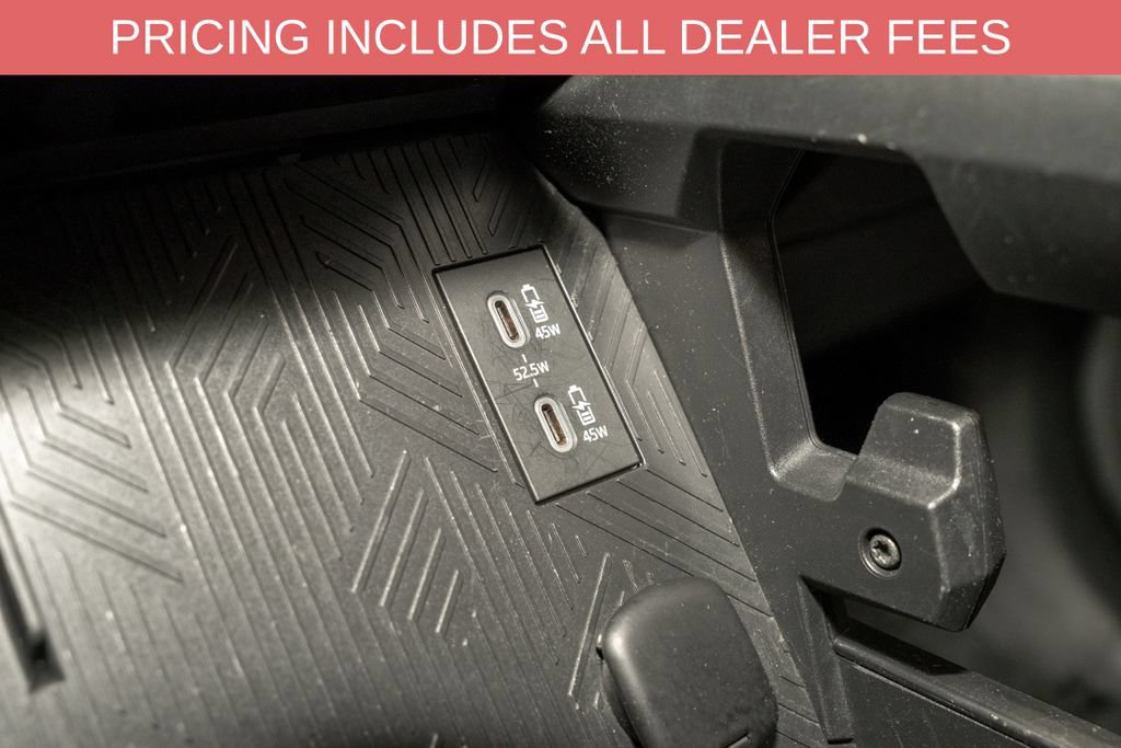 Used 2024 Toyota Tacoma SR5 AWD/4WD image 13