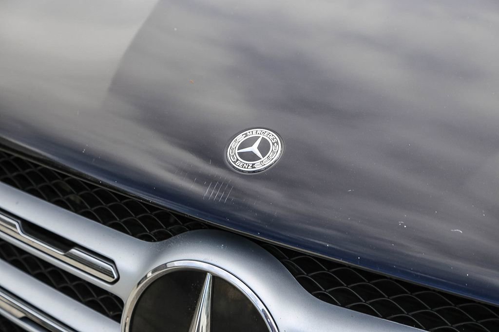 Used 2022 Mercedes-Benz GLC 300 image 5