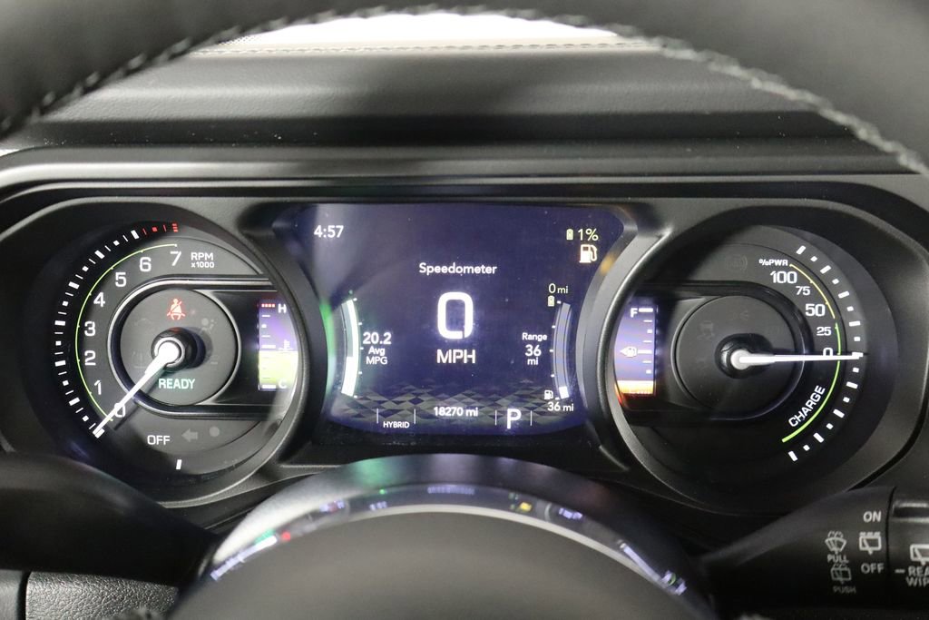 Used 2025 Jeep Wrangler Unlimited Sahara AWD/4WD image 11