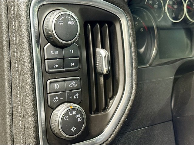 Used 2020 Chevrolet Silverado 1500 RST image 12