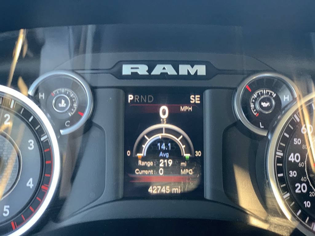 Used 2022 RAM 3500 Big Horn AWD/4WD image 9
