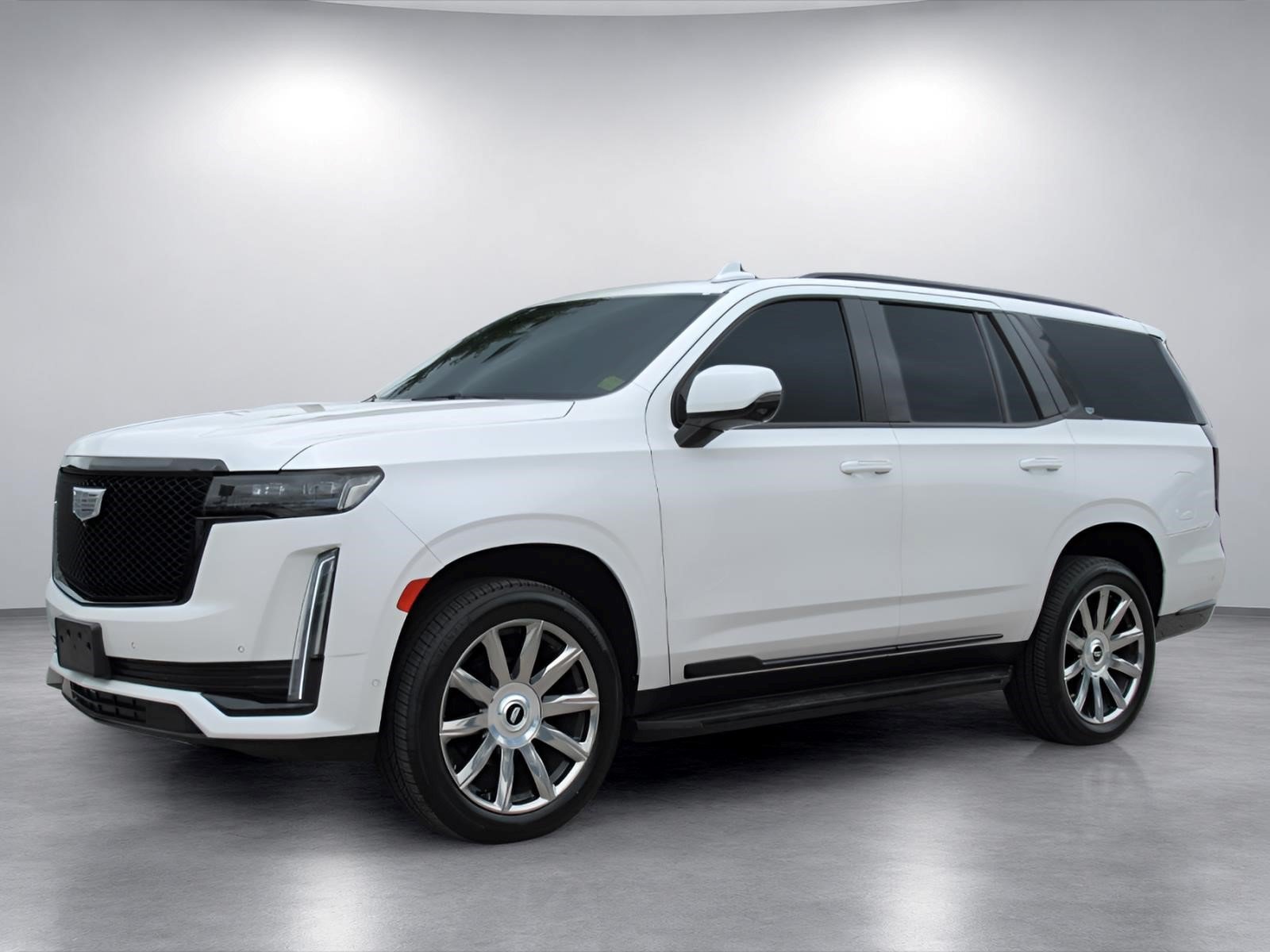Used 2021 Cadillac Escalade Sport w/ LPO, ONYX Package AWD/4WD image 3