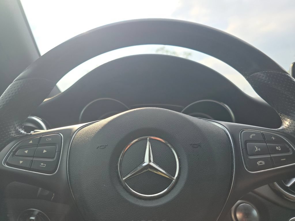 Certified 2020 Mercedes-Benz GLA 250 image 24