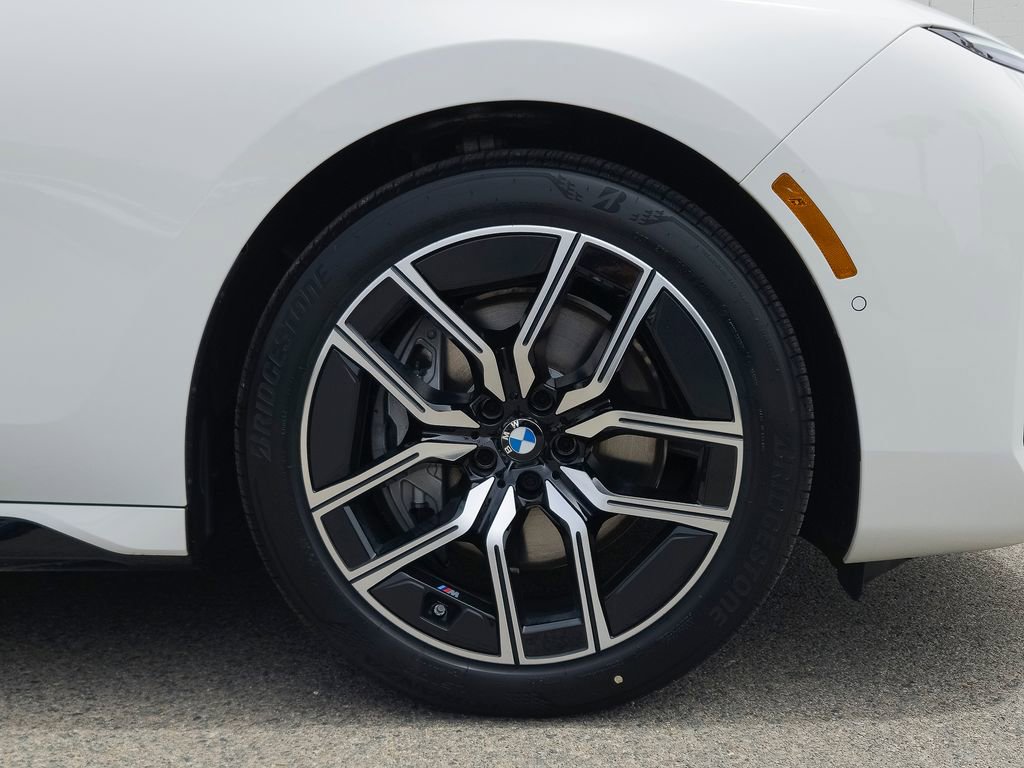 New 2026 BMW 740i w/ Premium Package RWD image 6