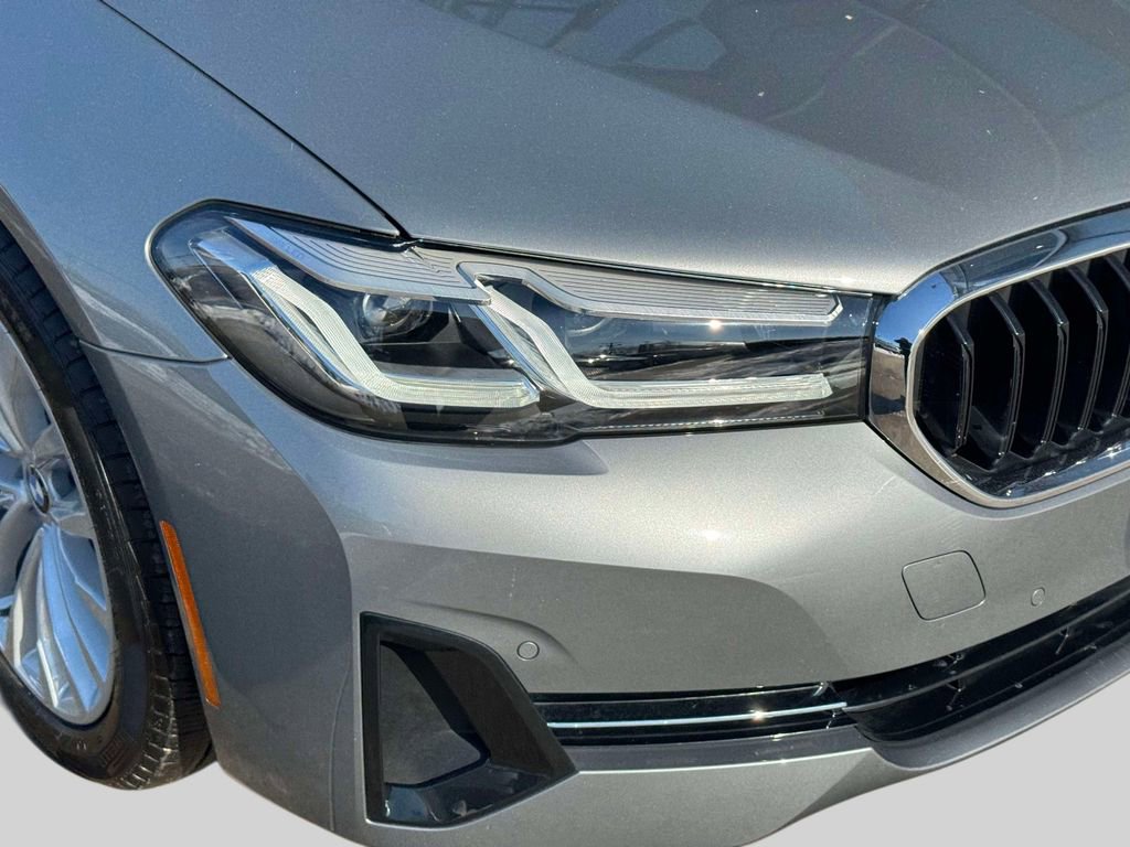 Certified 2023 BMW 530i xDrive w/ Luxury Seating Package image 9