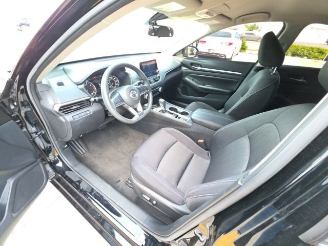 Used 2022 Nissan Altima 2.5 SV image 12