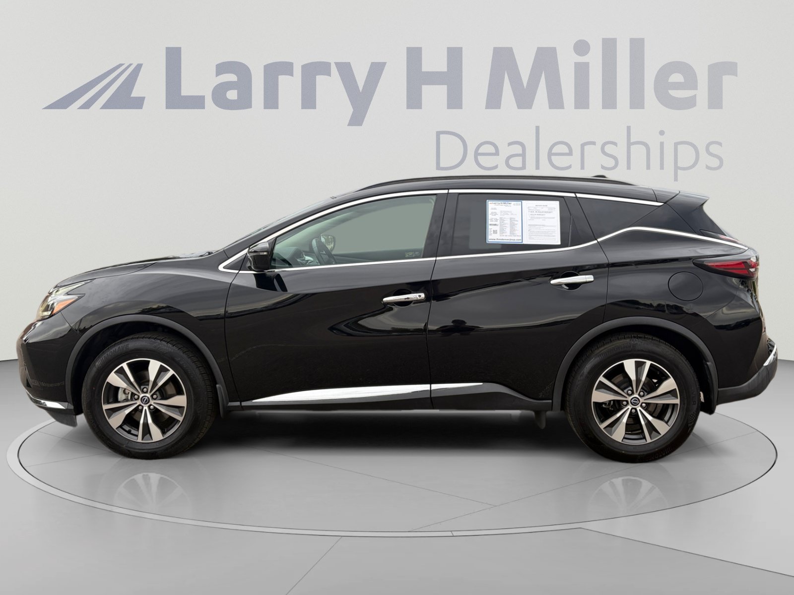 Used 2023 Nissan Murano SV AWD/4WD image 3