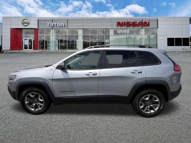 Used 2019 Jeep Cherokee Trailhawk w/ Cold Weather Group AWD/4WD image 4