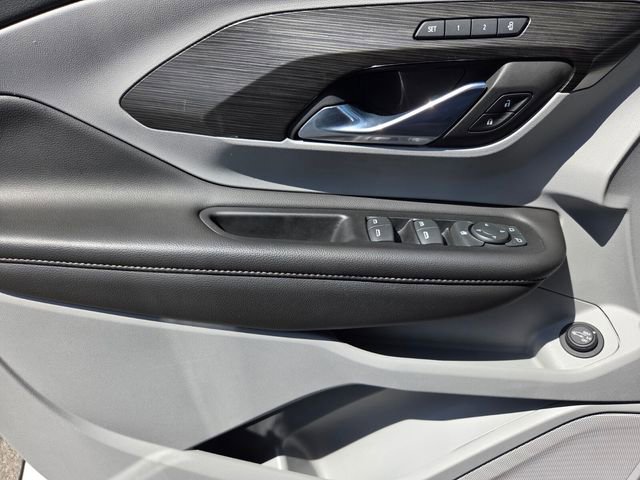 Used 2023 GMC Terrain SLT w/ Tech Package image 35