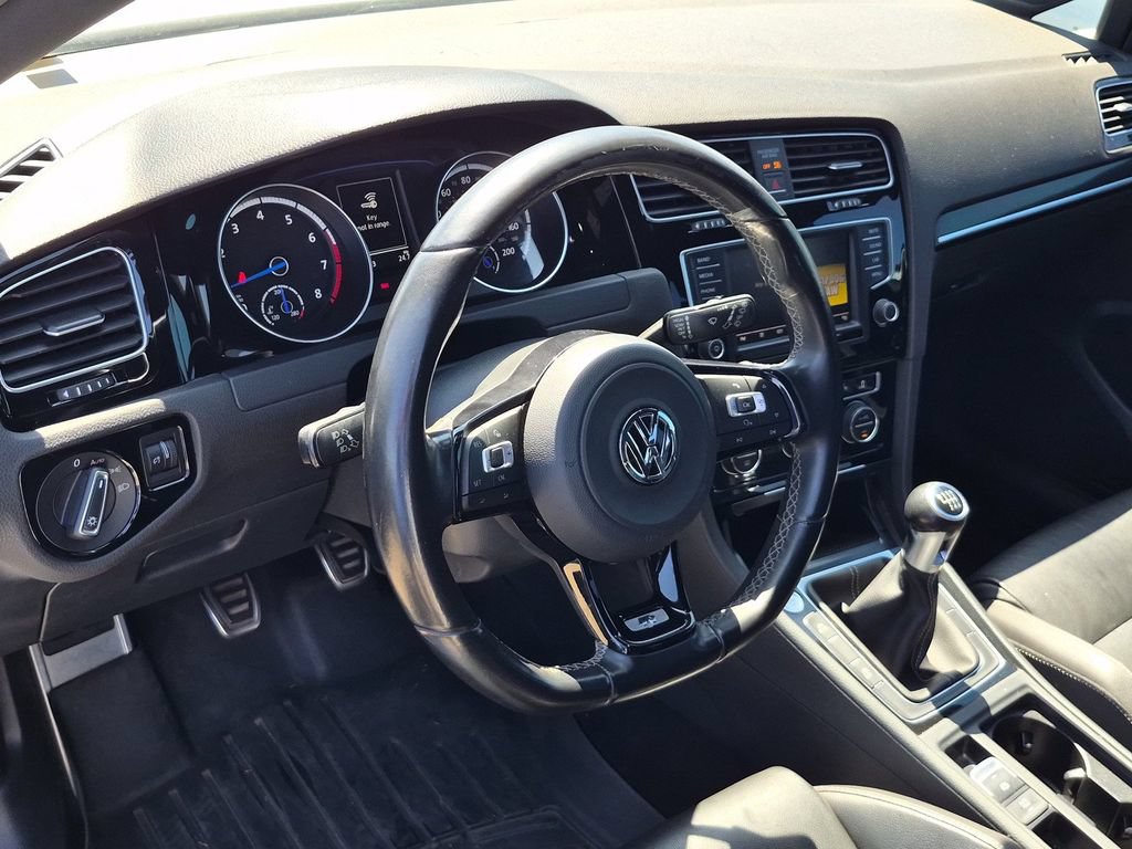 Used 2016 Volkswagen Golf 4-Door AWD/4WD image 20