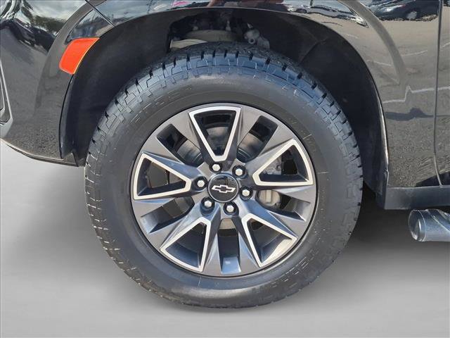 Used 2021 Chevrolet Suburban Z71 w/ Rear Media and Nav Package AWD/4WD image 29