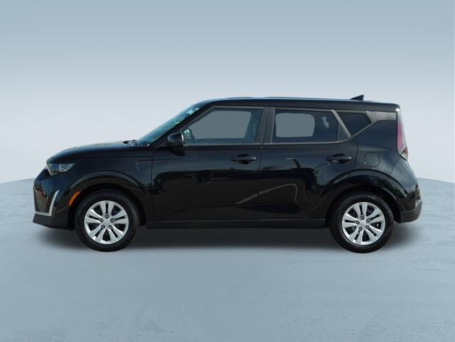 Used 2024 Kia Soul LX FWD image 4