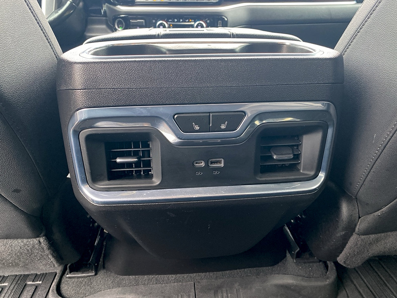 Used 2022 GMC Sierra 1500 SLT w/ SLT Premium Plus Package AWD/4WD image 25