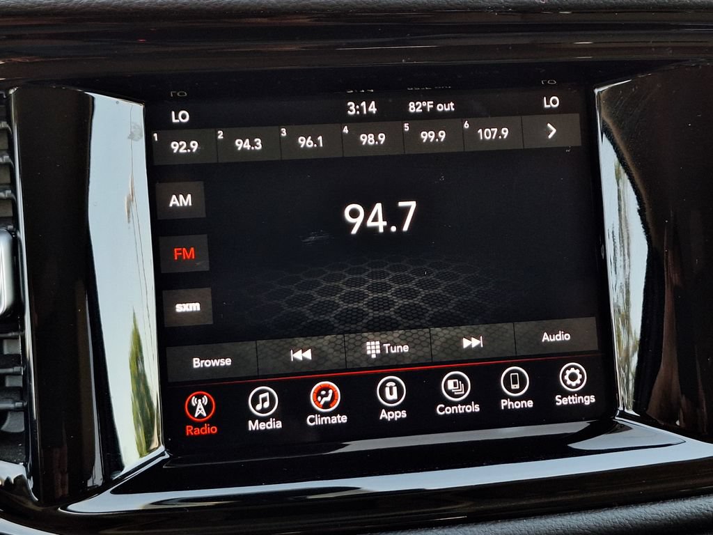 Used 2022 Dodge Durango SXT AWD/4WD image 15