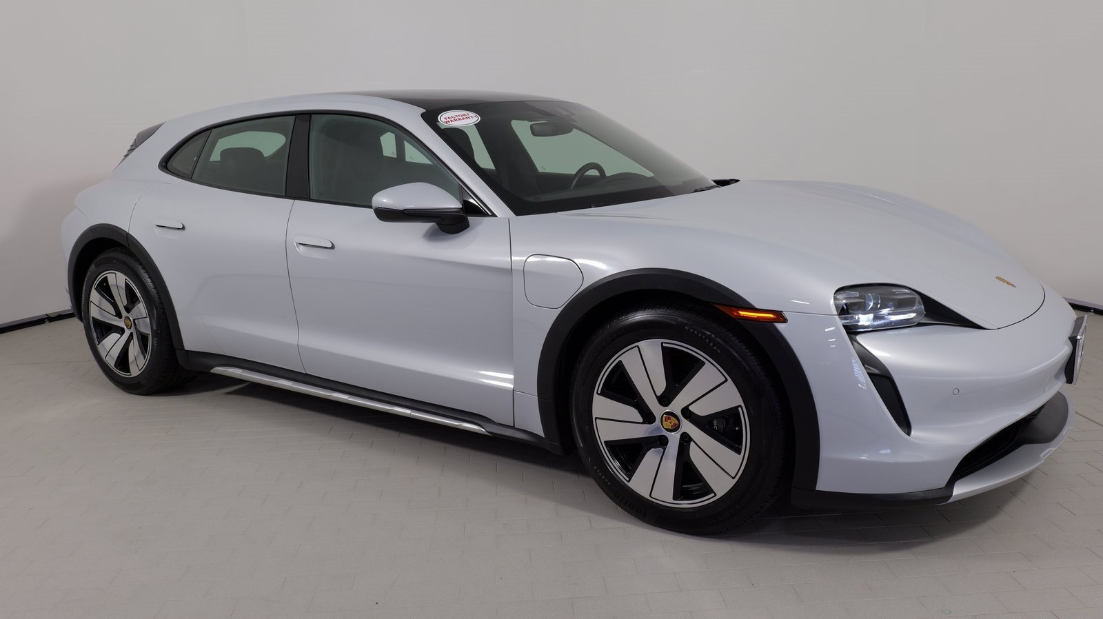 Used 2023 Porsche Taycan 4 Cross Turismo image 8