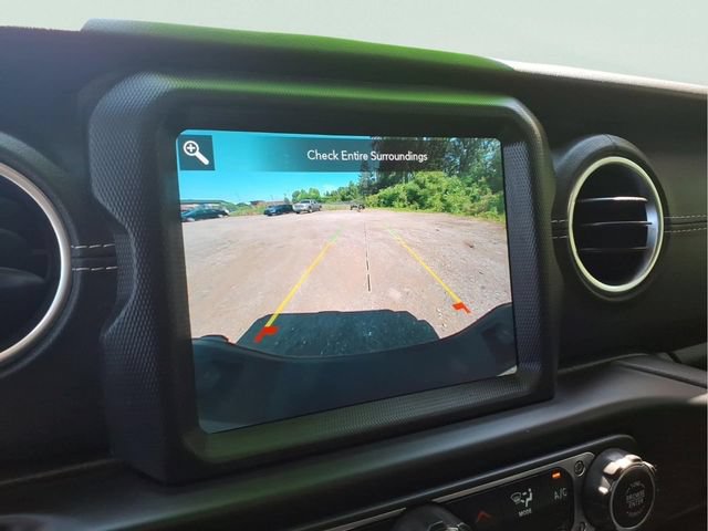 Used 2021 Jeep Gladiator Overland w/ Popular Equipment Package AWD/4WD image 18