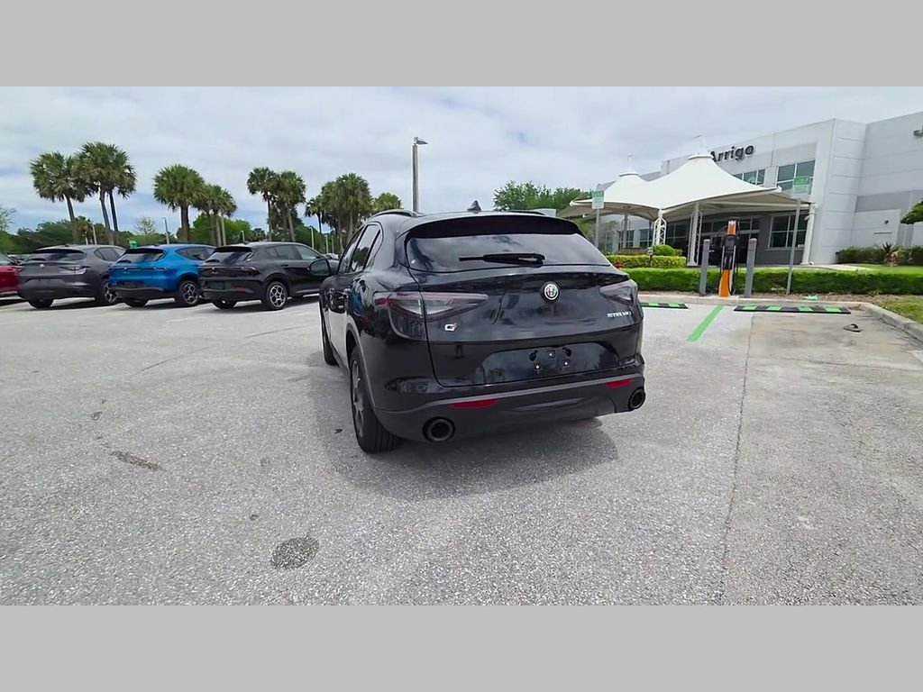 New 2025 Alfa Romeo Stelvio Sprint w/ Convenience Package AWD/4WD image 30