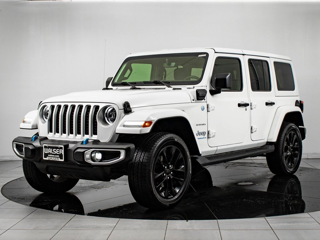 Used 2023 Jeep Wrangler Unlimited Sahara w/ Cold Weather Group image 1