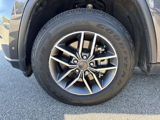 Used 2021 Jeep Grand Cherokee Limited image 36