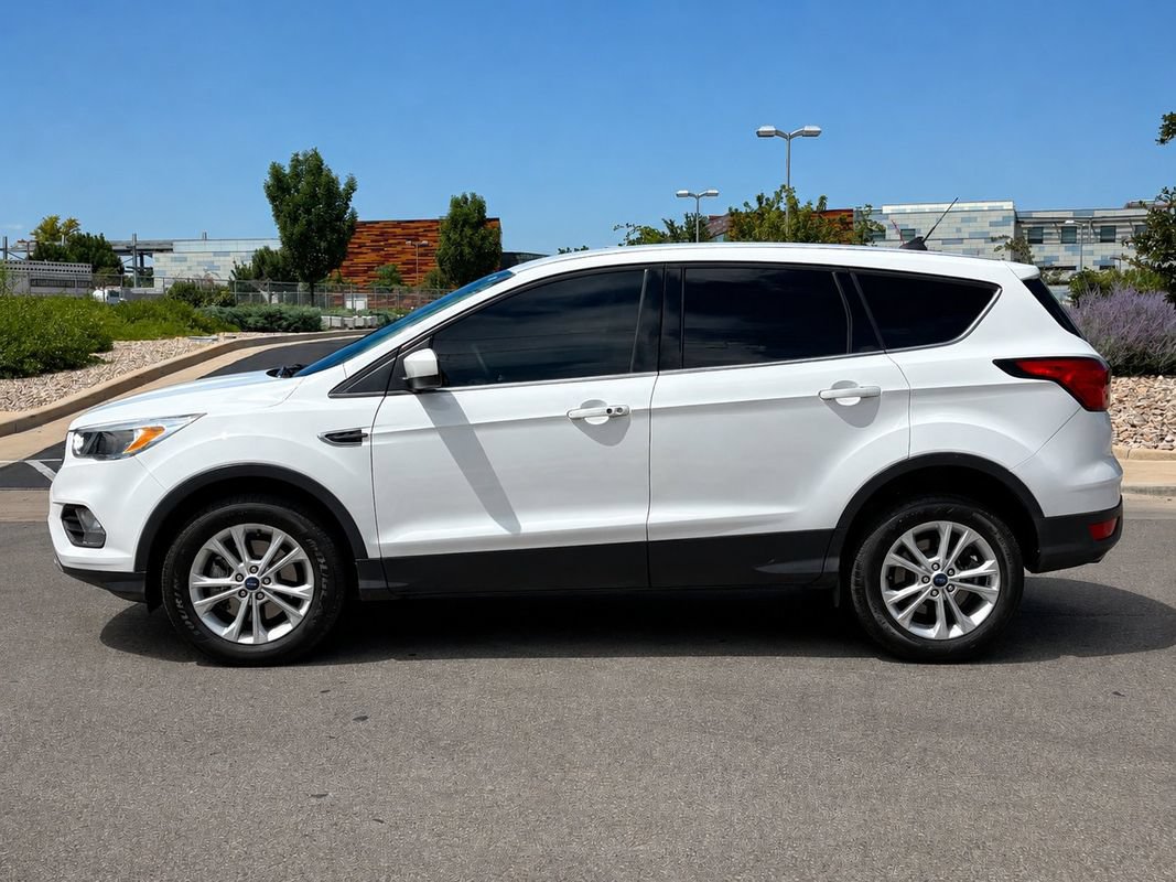 Used 2019 Ford Escape SE AWD/4WD image 2