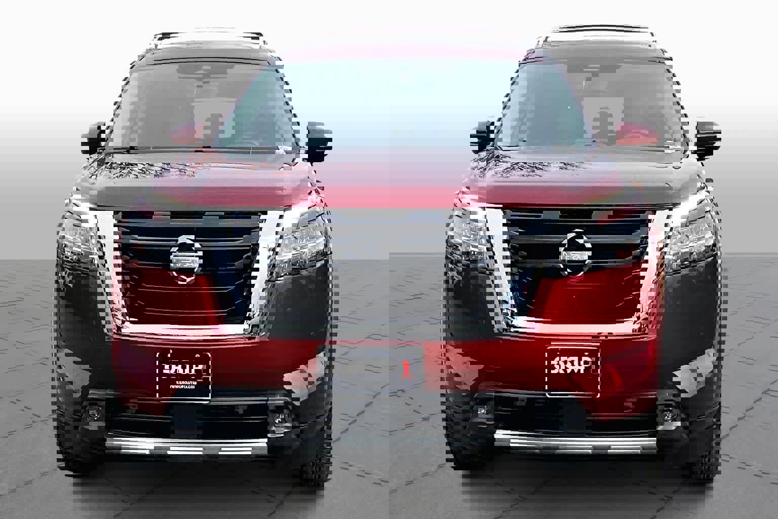 Used 2023 Nissan Pathfinder SL image 3