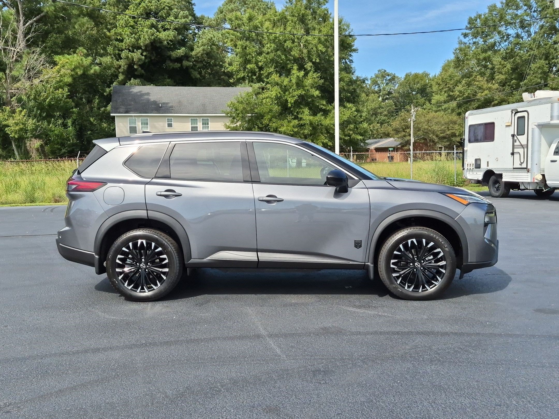 New 2026 Nissan Rogue Dark Armor FWD image 2