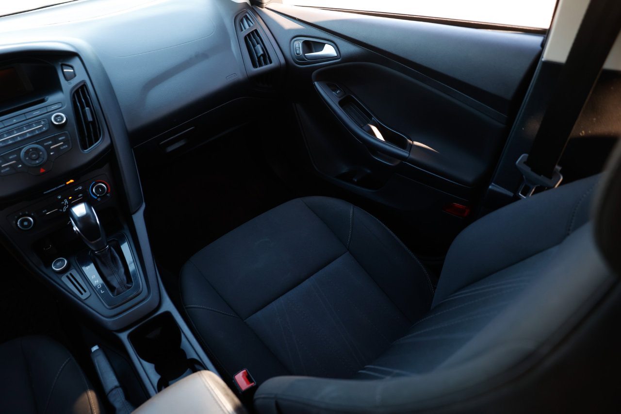 Used 2015 Ford Focus SE image 22