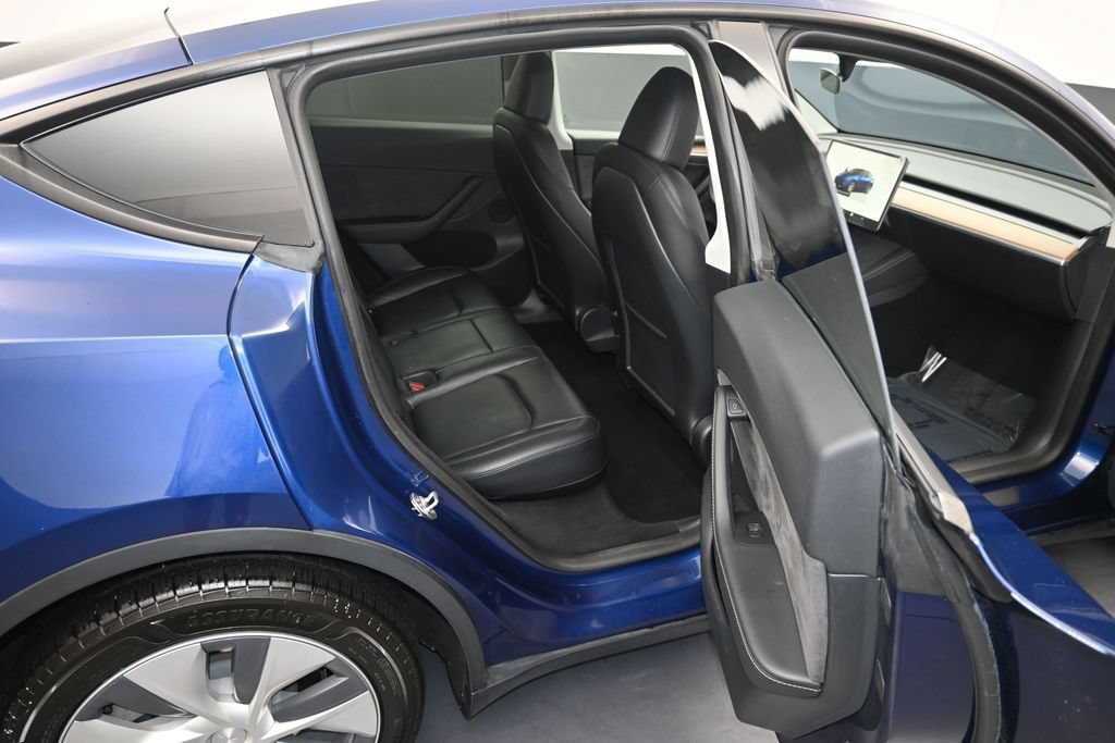 Used 2023 Tesla Model Y Long Range AWD/4WD image 11