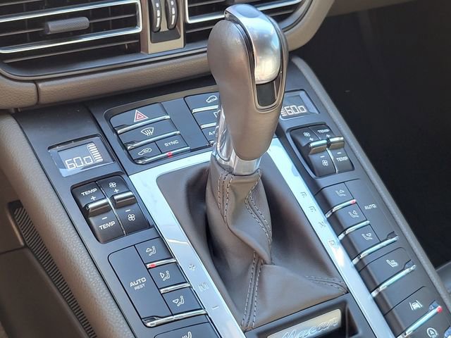 Used 2021 Porsche Macan image 30