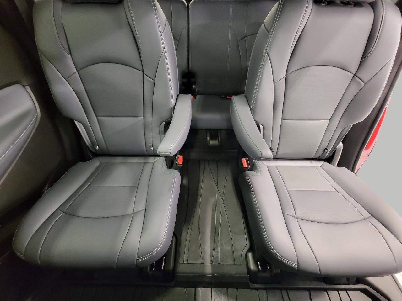 Used 2023 Buick Enclave Premium w/ Experience Buick Package AWD/4WD image 19