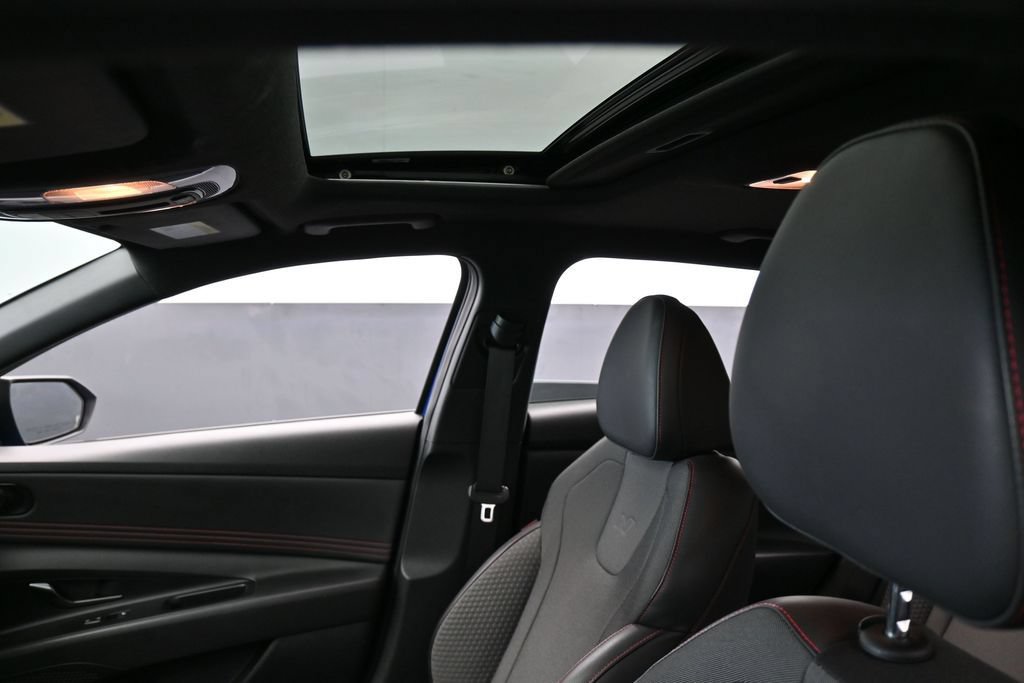 Used 2023 Hyundai Elantra N Line FWD image 11