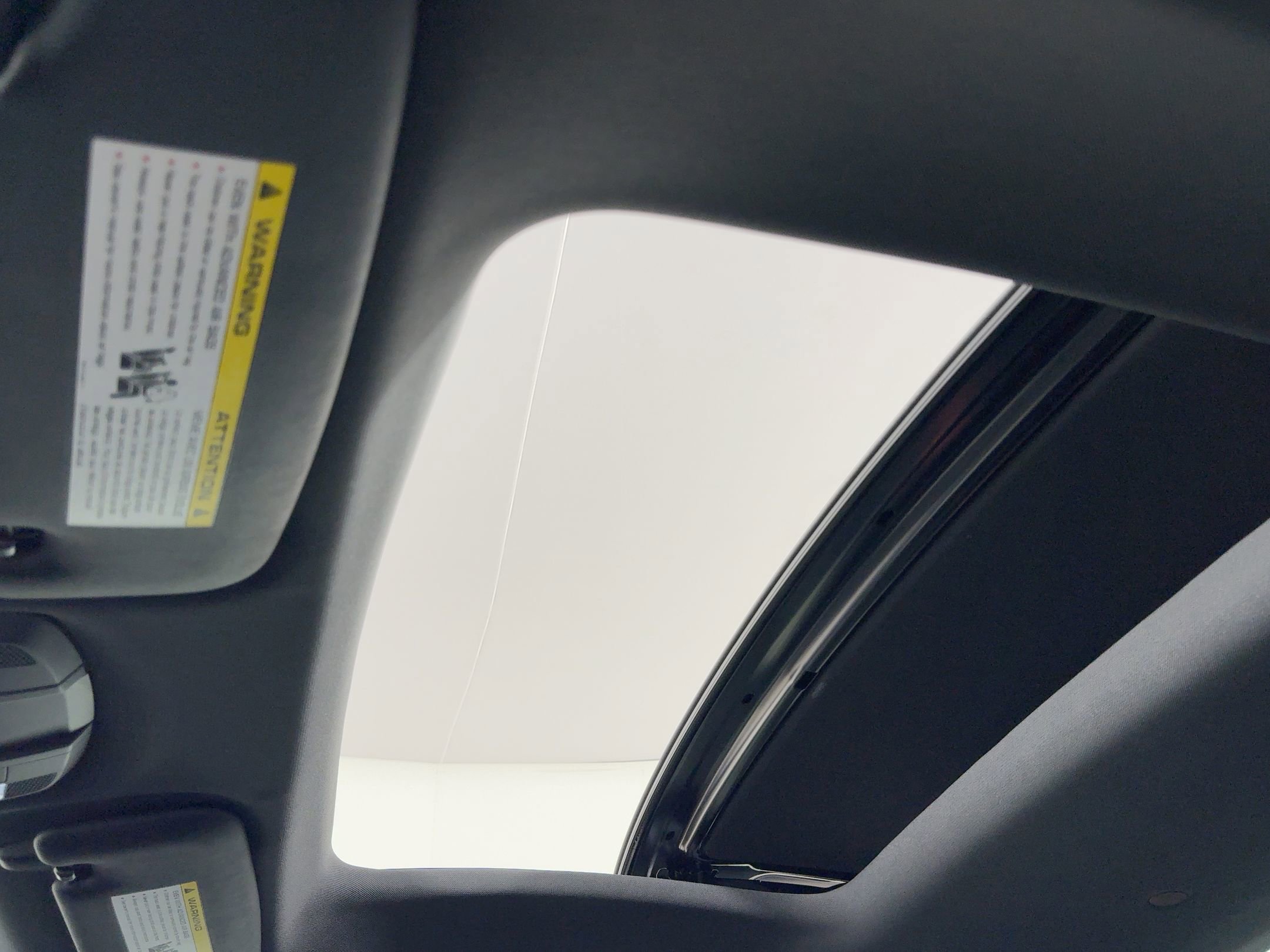 Used 2025 Porsche 911 Carrera RWD image 14