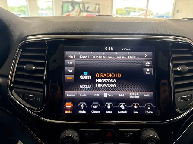Used 2019 Jeep Grand Cherokee Limited AWD/4WD image 39