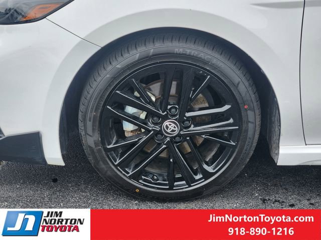 Used 2025 Toyota Camry SE FWD image 12