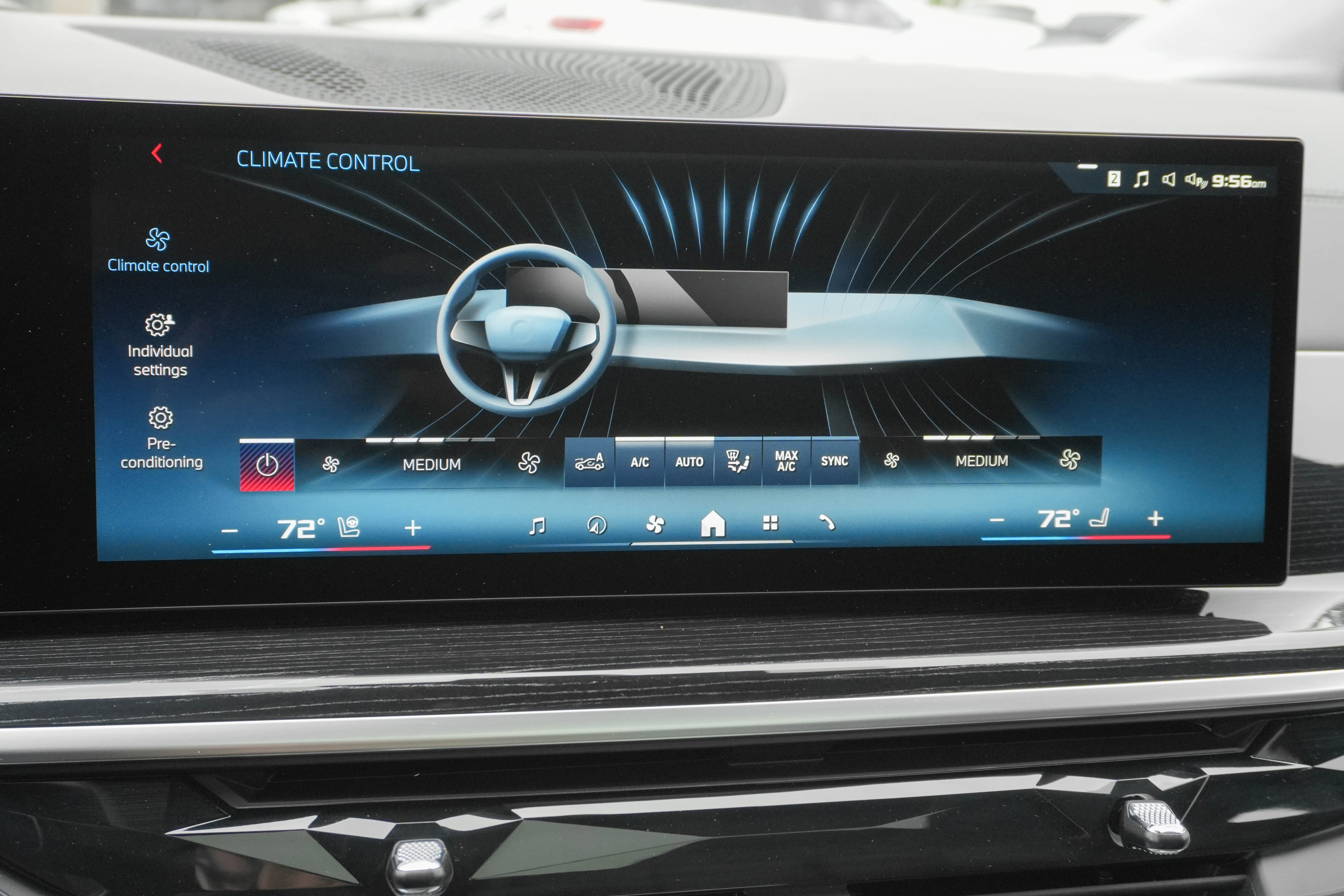 Certified 2026 BMW X6 M60i AWD/4WD image 24