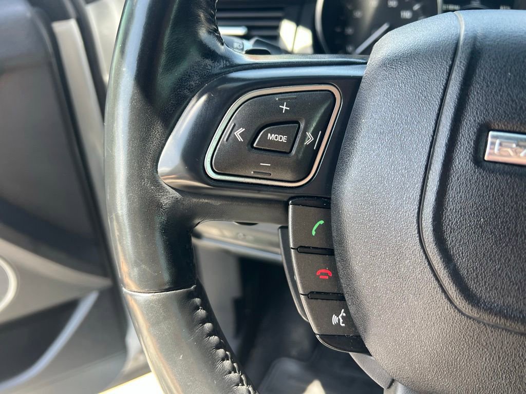 Used 2017 Land Rover Range Rover Evoque HSE AWD/4WD image 36