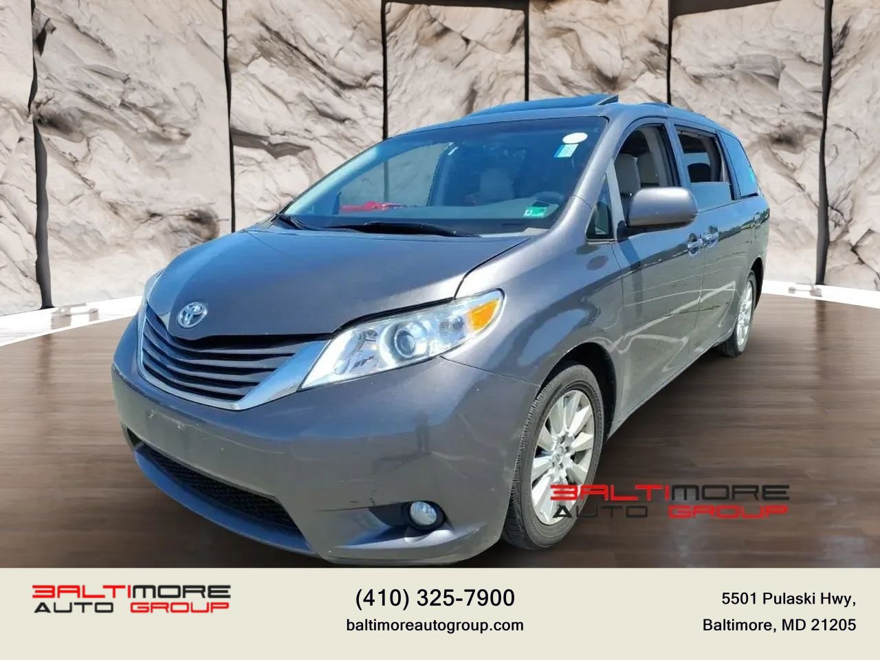 Used 2014 Toyota Sienna XLE w/ Entertainment Package AWD/4WD image 1