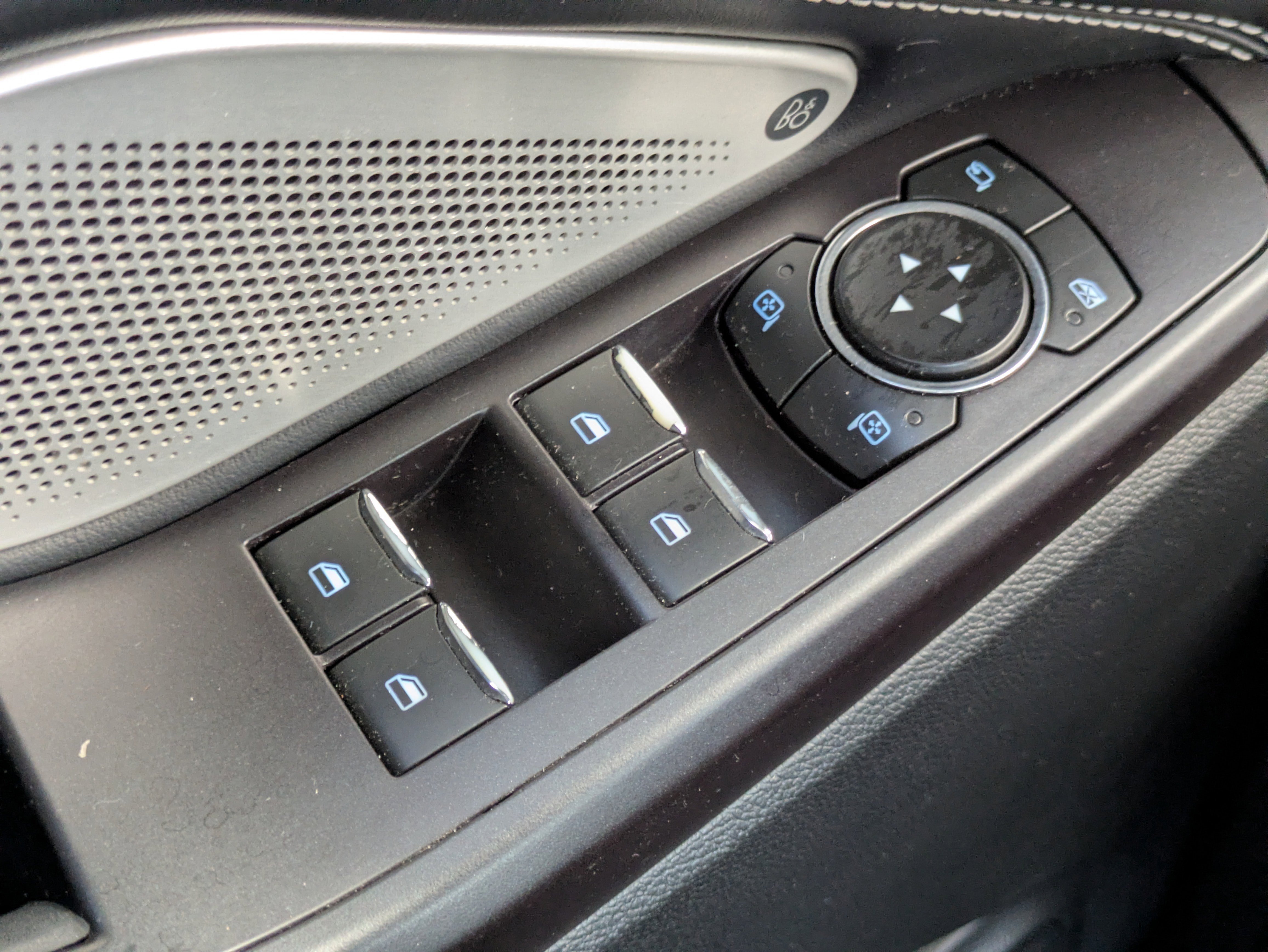 Used 2020 Ford Explorer ST w/ ST High-Performance Pack image 15