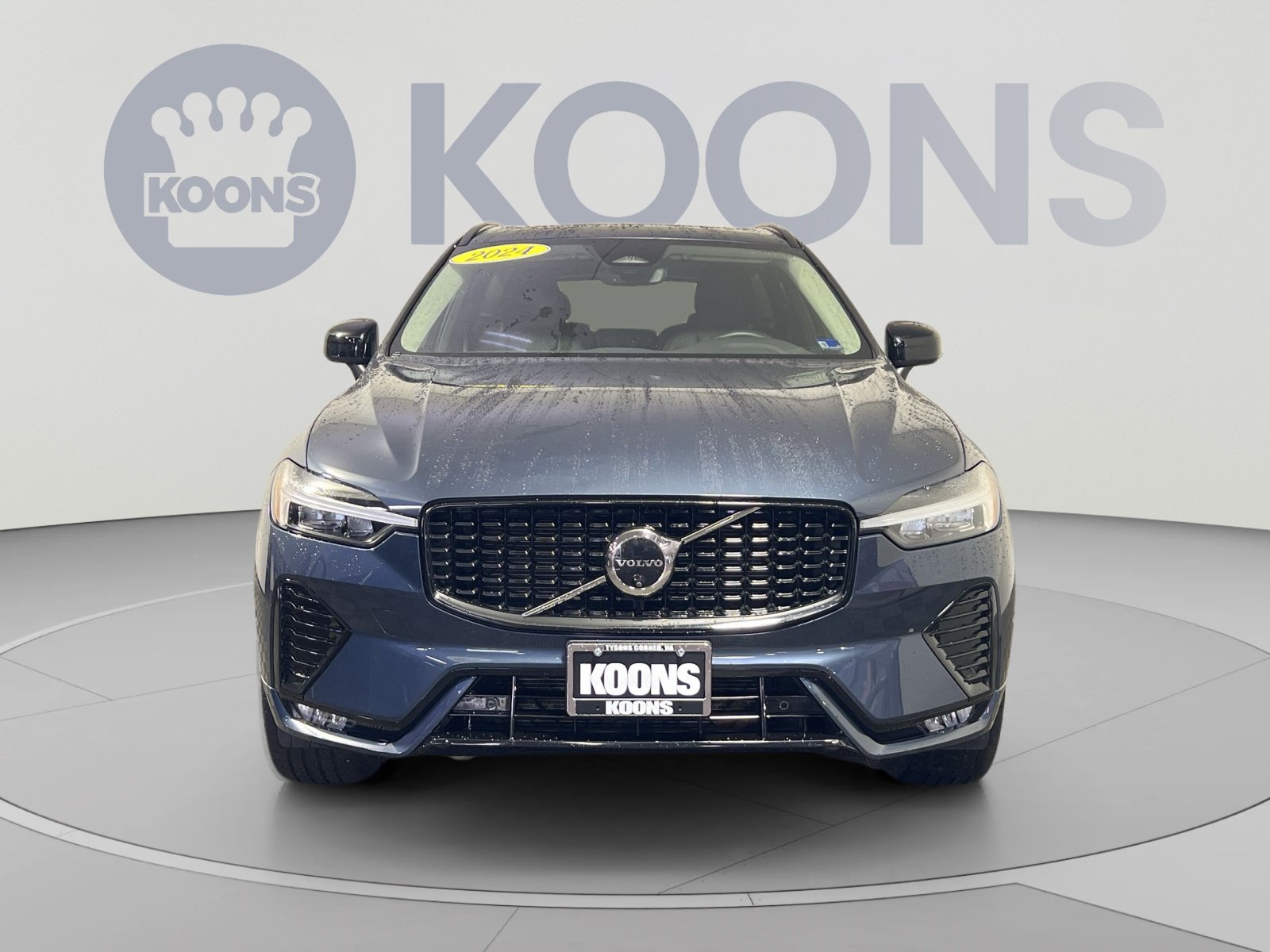 Used 2024 Volvo XC60 B5 Plus AWD/4WD image 11