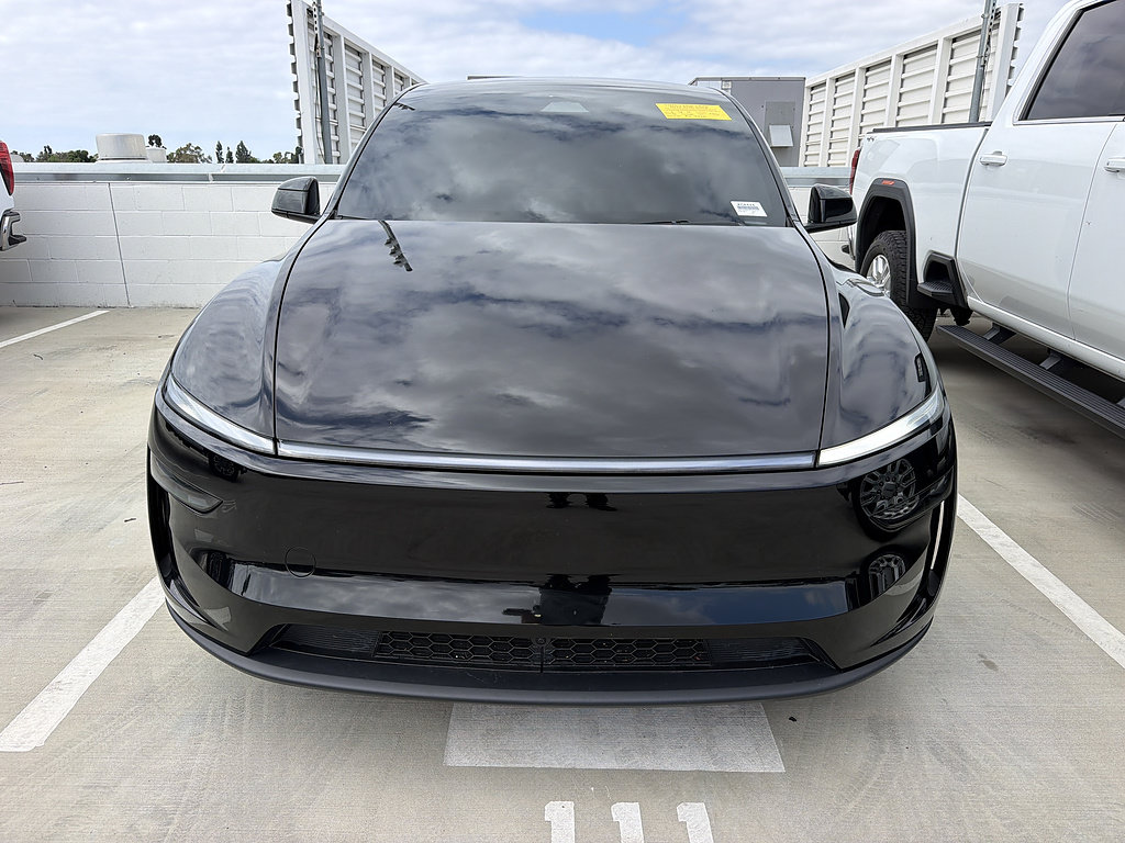 Used 2026 Tesla Model Y Long Range AWD/4WD image 1