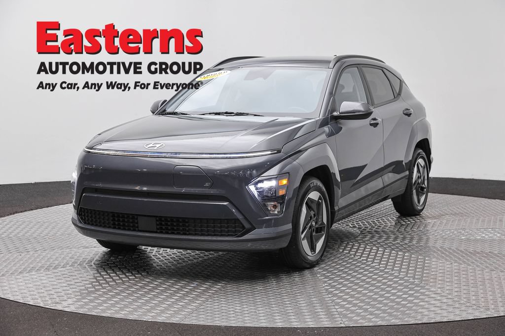 Used 2024 Hyundai Kona SEL FWD image 1