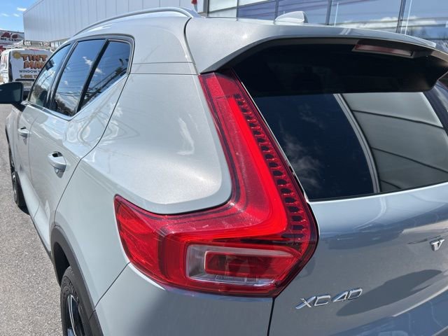 Used 2025 Volvo XC40 B5 Core AWD/4WD image 10