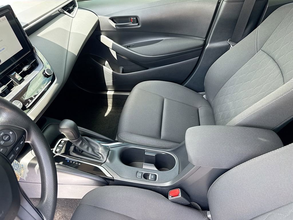 Used 2024 Toyota Corolla LE FWD image 25