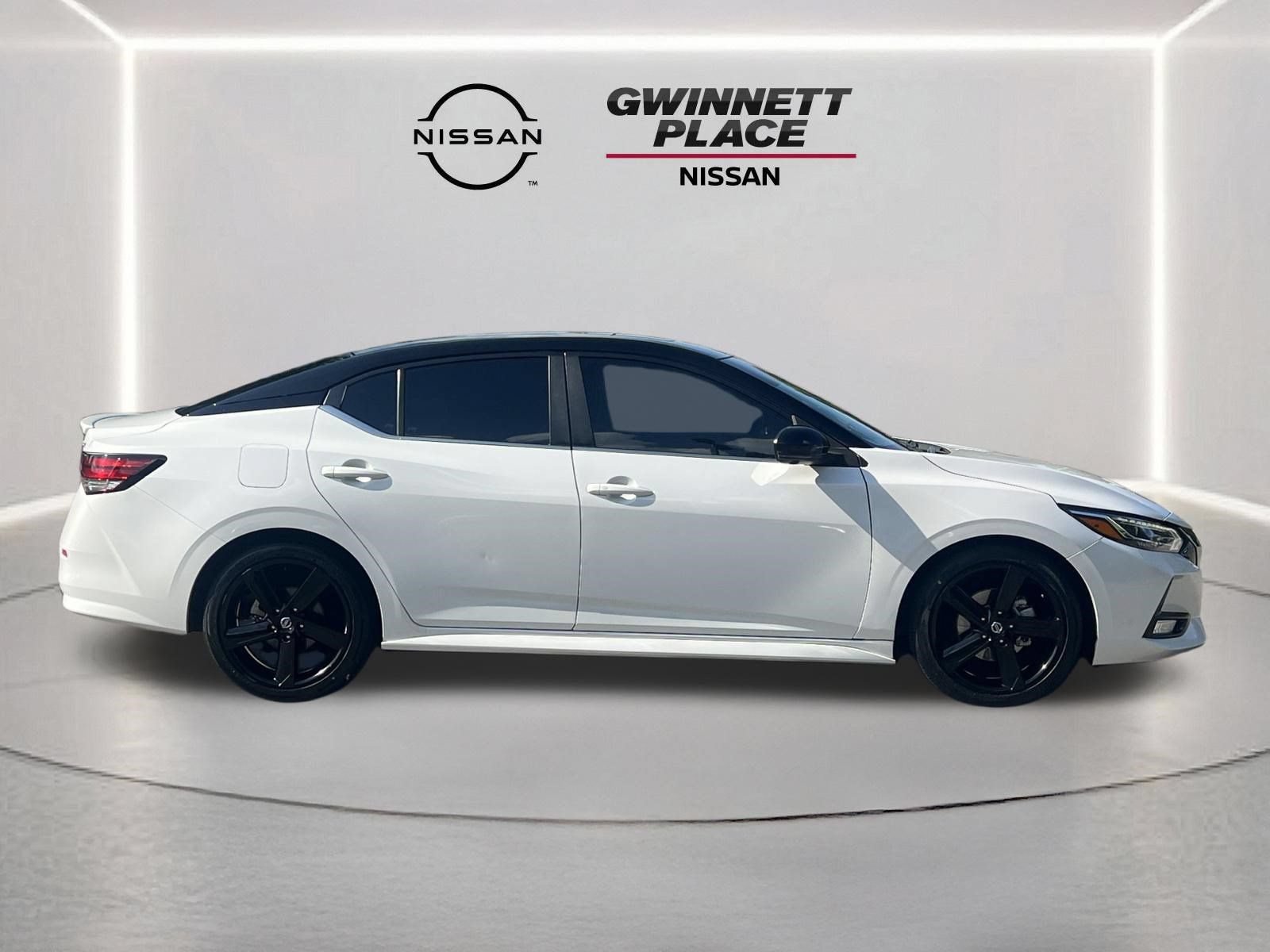 Used 2023 Nissan Sentra SR w/ SR Premium Package FWD image 23