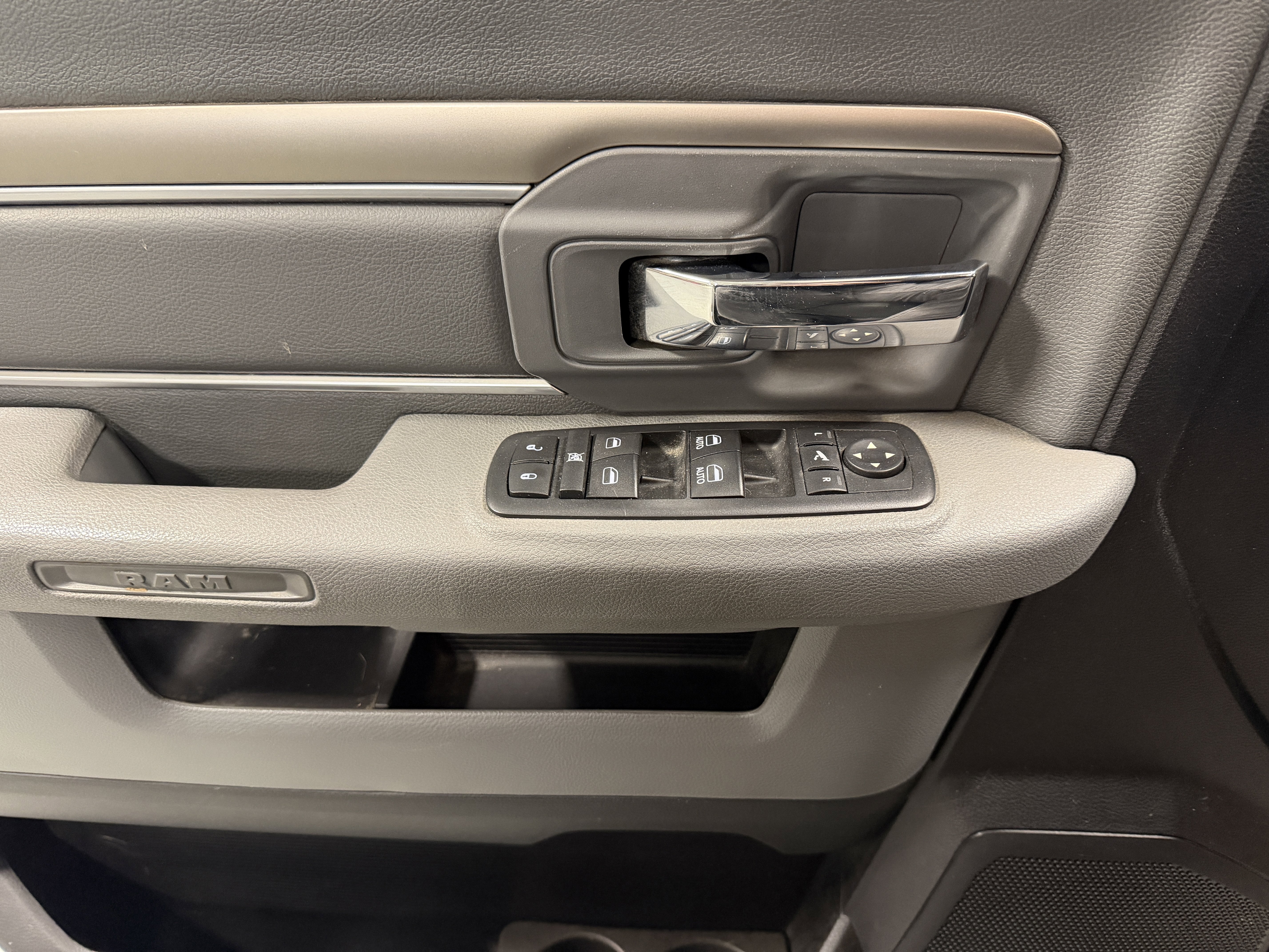 Used 2017 RAM 1500 Big Horn image 15